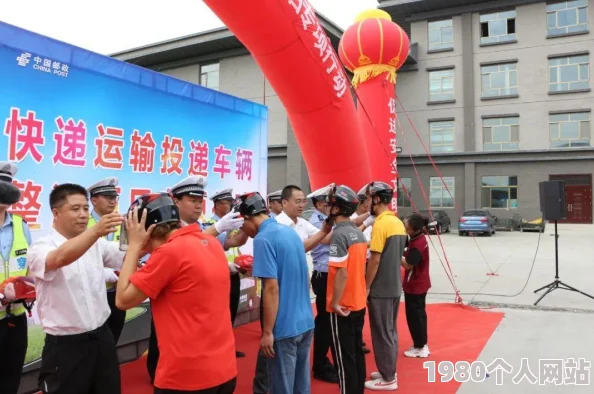 光荣使命手游：安全头盔的生存价值及3级头获取攻略，网友热议顶级防具实用性！