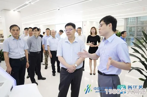 [快穿]专职白月光每一次努力都是成长的印记相信自己未来会更加美好