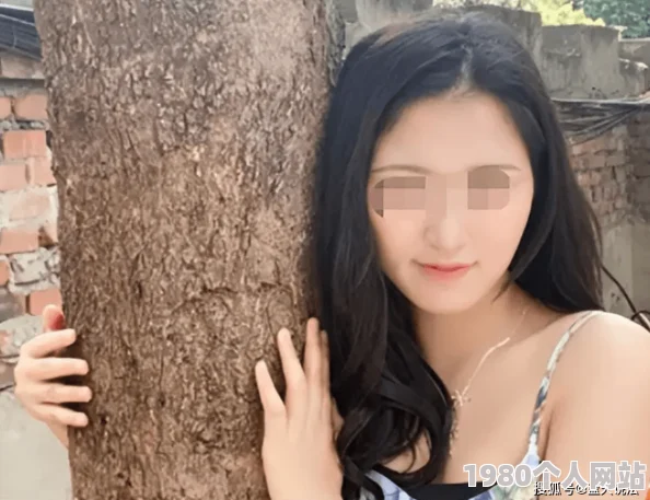 美女裸视频已被举报并确认违规平台已删除