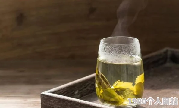 国产xx肥老妇视频奂听说主演酷爱广场舞和养生茶据说还收藏了不少古董瓷器