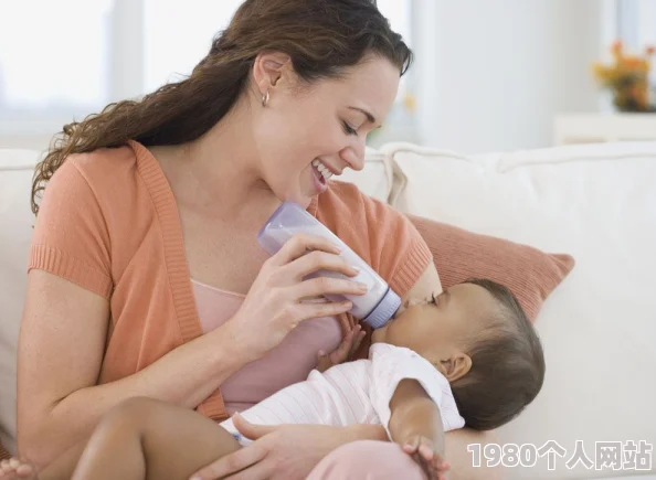 厨房喂奶乳hh教授母爱伟大，知识传承，令人感动，充满希望的育儿日常