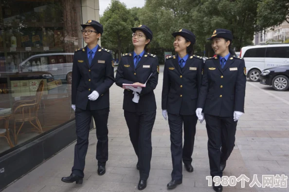 警花还是第一次执法现场视频流出引热议