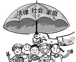 抓住她的双乳大力揉弄这种行为是违法的，构成性骚扰，可能面临法律制裁