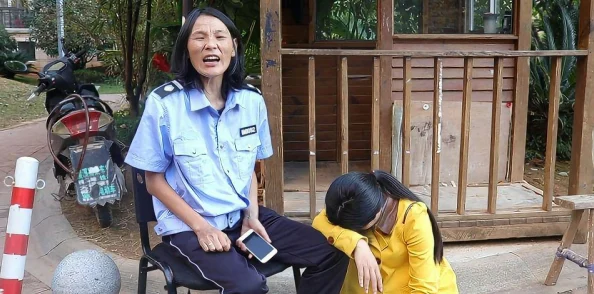 门卫老头开校花嫩苞莹莹网友：标题耸人听闻，内容纯属虚构，建议大家不信谣不传谣