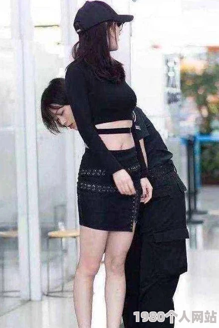 久久精品视频网曝出神秘新片花絮引发网友热议众多明星纷纷点赞评论区瞬间沦陷成热门话题
