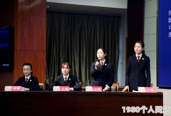 地铁逃生高手对决：林川与段宇，谁才是真正的生存王者？