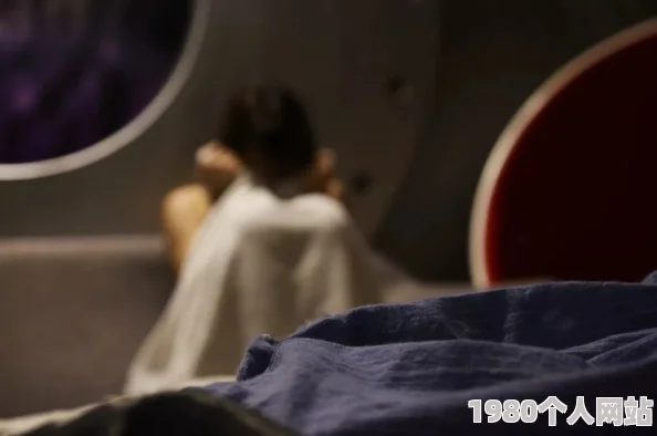 男女互摸下面流水很爽视频 这段视频真是让人惊艳，画面感十足，互动自然流畅，让人忍不住想要多看几遍