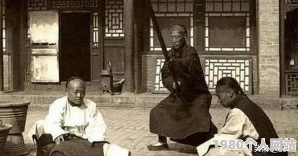 惩罚性打屁股 网友评价：这种方式是否真的有效？有些人认为这是教育的必要手段，但也有人觉得过于严厉，容易造成心理阴影